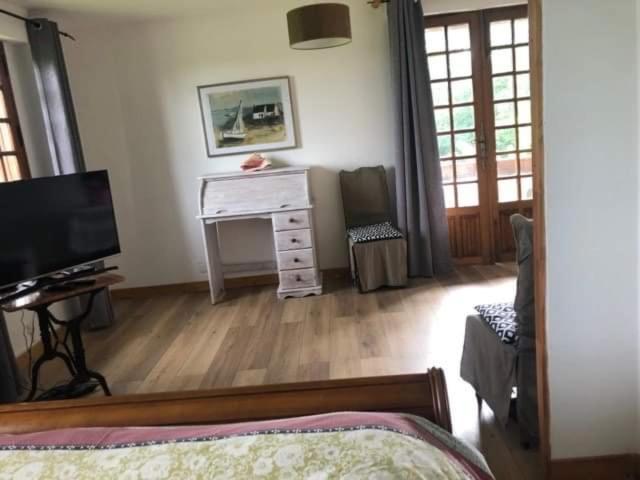Manoir Melphil Bed & Breakfast Saint-Étienne-la-Thillaye Dış mekan fotoğraf