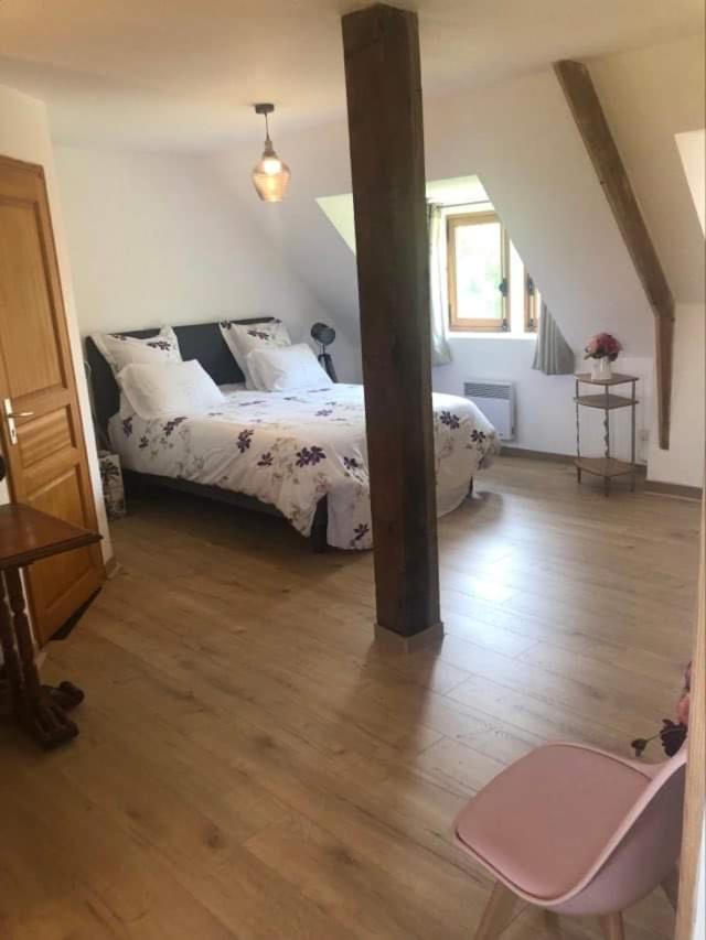 Manoir Melphil Bed & Breakfast Saint-Étienne-la-Thillaye Dış mekan fotoğraf